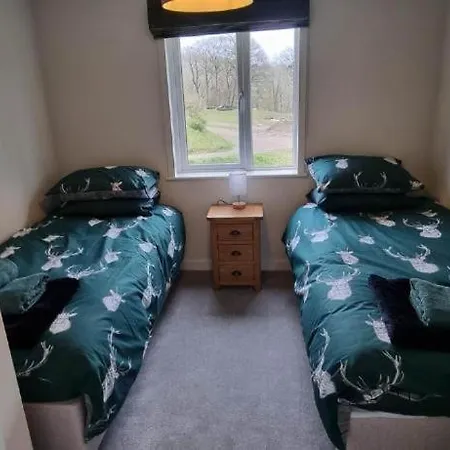 Two Bedroom In The Country - Owl, Peacock & Meadow Liskeard